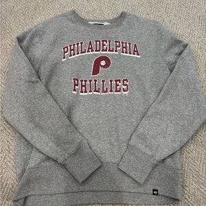 47 Gray Philadelphia Phillies men’s Crewneck Sweater